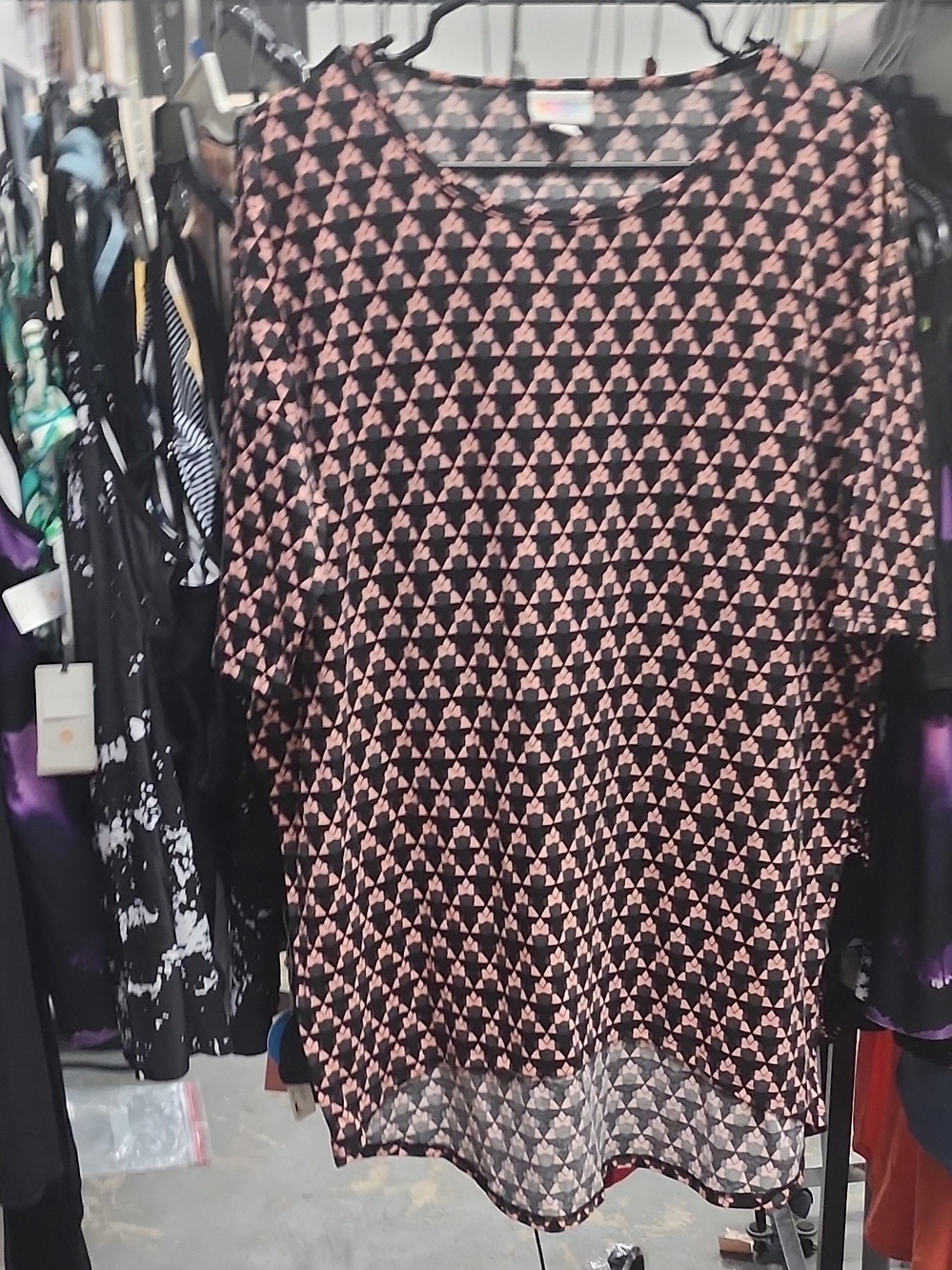 LuLaRoe Black and Pink Geometric Short Sleeve Tunic